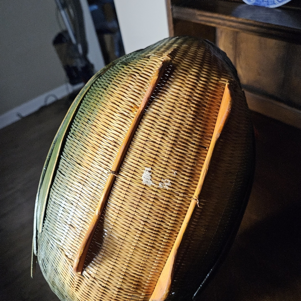 Vintage Canadian Duck Green and Orange Shaped Basket . - Picture 10 of 12
